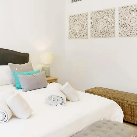 빌라 Charming Retreat In Pollenca, 1466 *