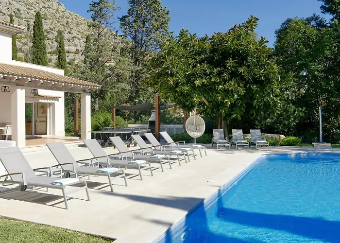 Villa Charming Retreat In Pollenca, 1466