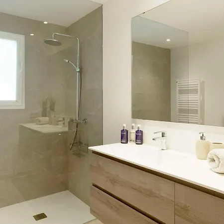 Charming Retreat In Pollenca, 1466 فيلة *