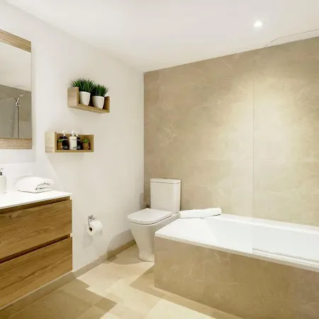 Charming Retreat In Pollenca, 1466 فيلة *
